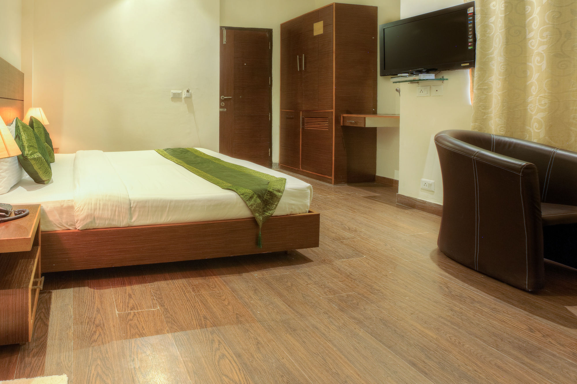 Treebo White Castle, Gurgaon Hotell Eksteriør bilde